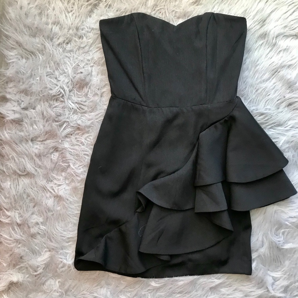 H&m ruffle dress